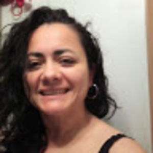 Meet your Posher, Ivone